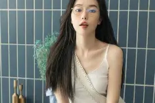 赵露思又摊上大事!人设崩塌遭反噬制片人夸她敬业被批矫情卖惨 赵露思又摊上大事!人设崩塌遭反噬制片人夸她敬业被批矫情卖惨