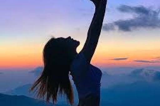 热搜压不住！知名女星曝陈小春猛料 好男人人设崩塌 采儿被打脸